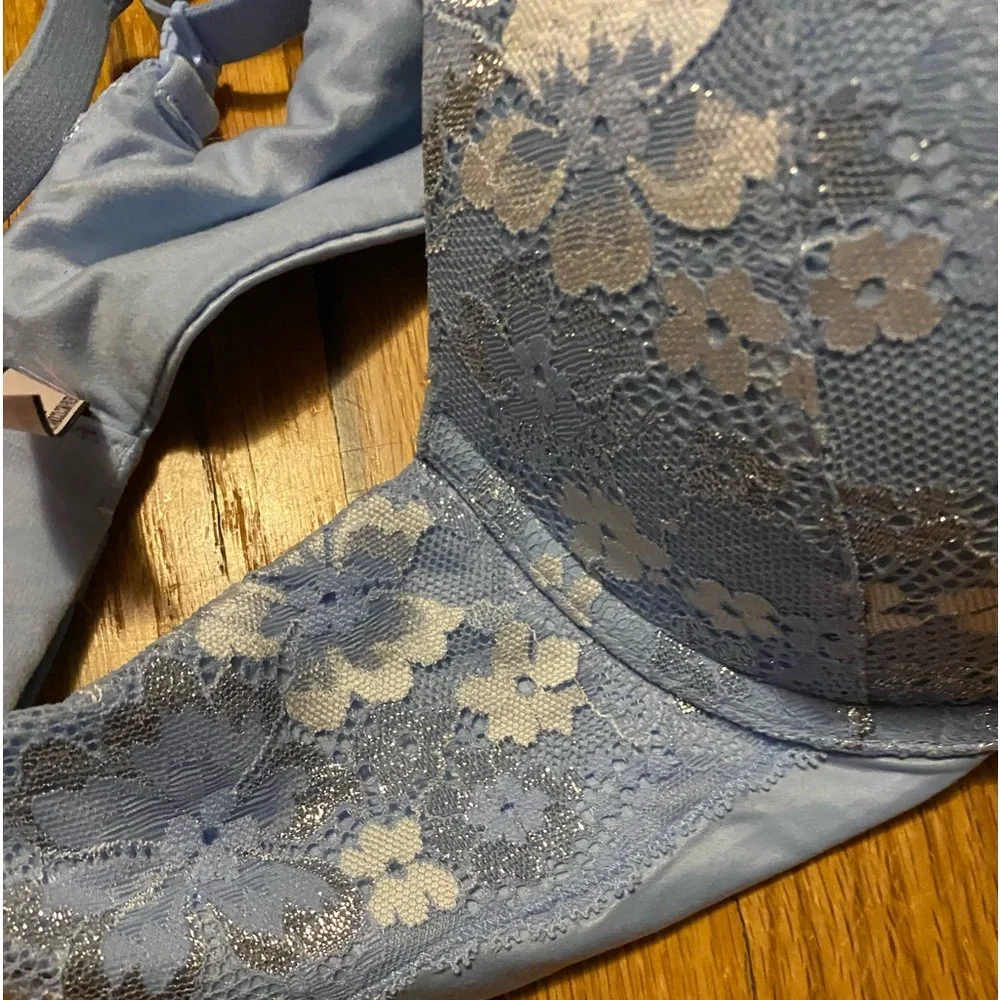 ***NWOT***Blue Floral VS Body by Victoria Lace Push Up Perfect Shape Bra - 36C - Picture 3 of 4